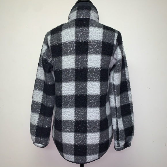 The Essential A&F Sherpa Fleece, Size Small - Picture 8 of 12